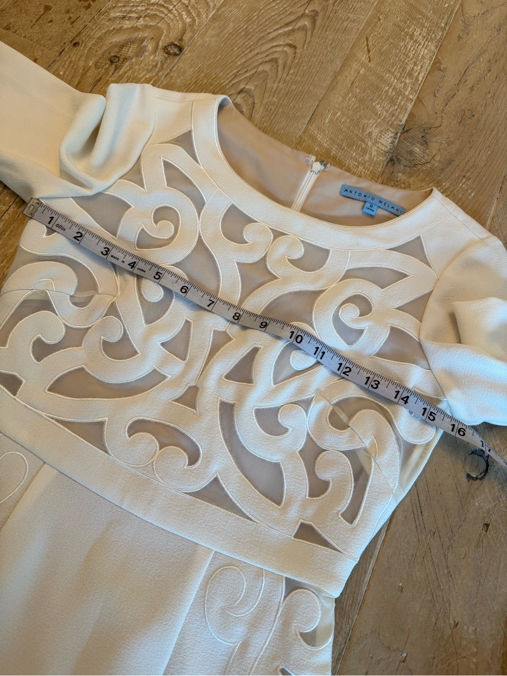 Antonio Melani White Laser-Cut Sheath Dress size 0 - Picture 7 of 13